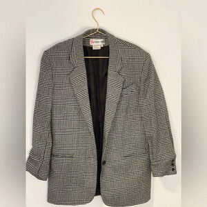 Peabody House Vintage Houndstooth Blazer